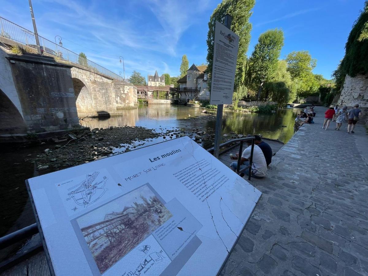 Les Pieds Dans L'Eau - Moret Centre 外观 照片